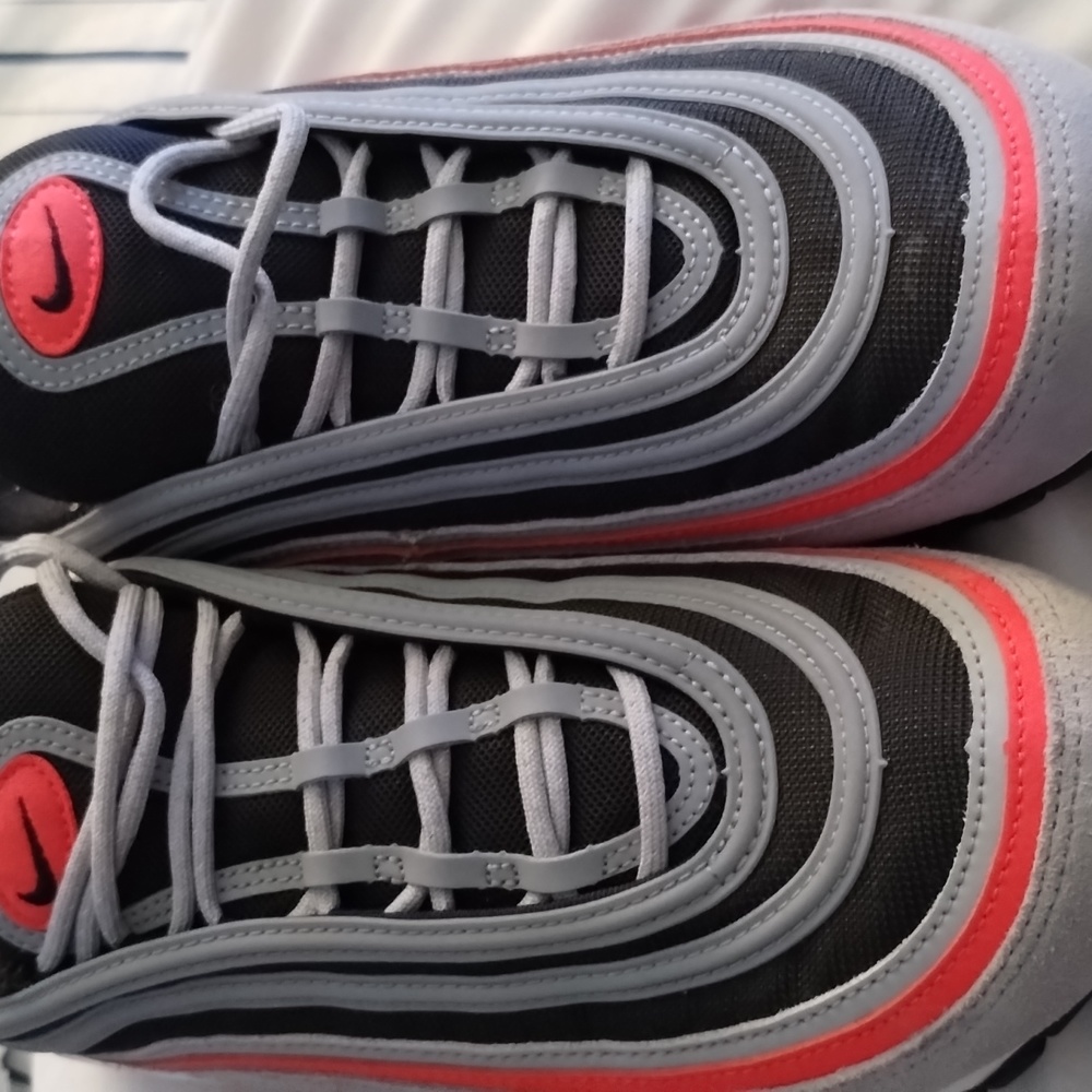 Size 11 men Nike